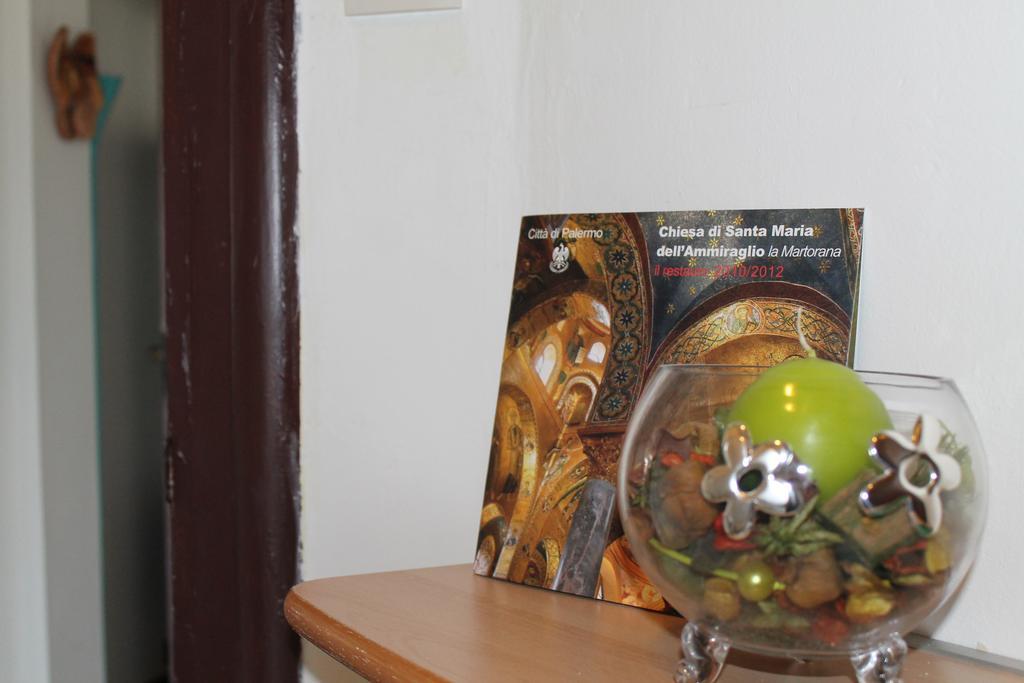 B&B Nica Domus ปาแลร์โม ภายนอก รูปภาพ