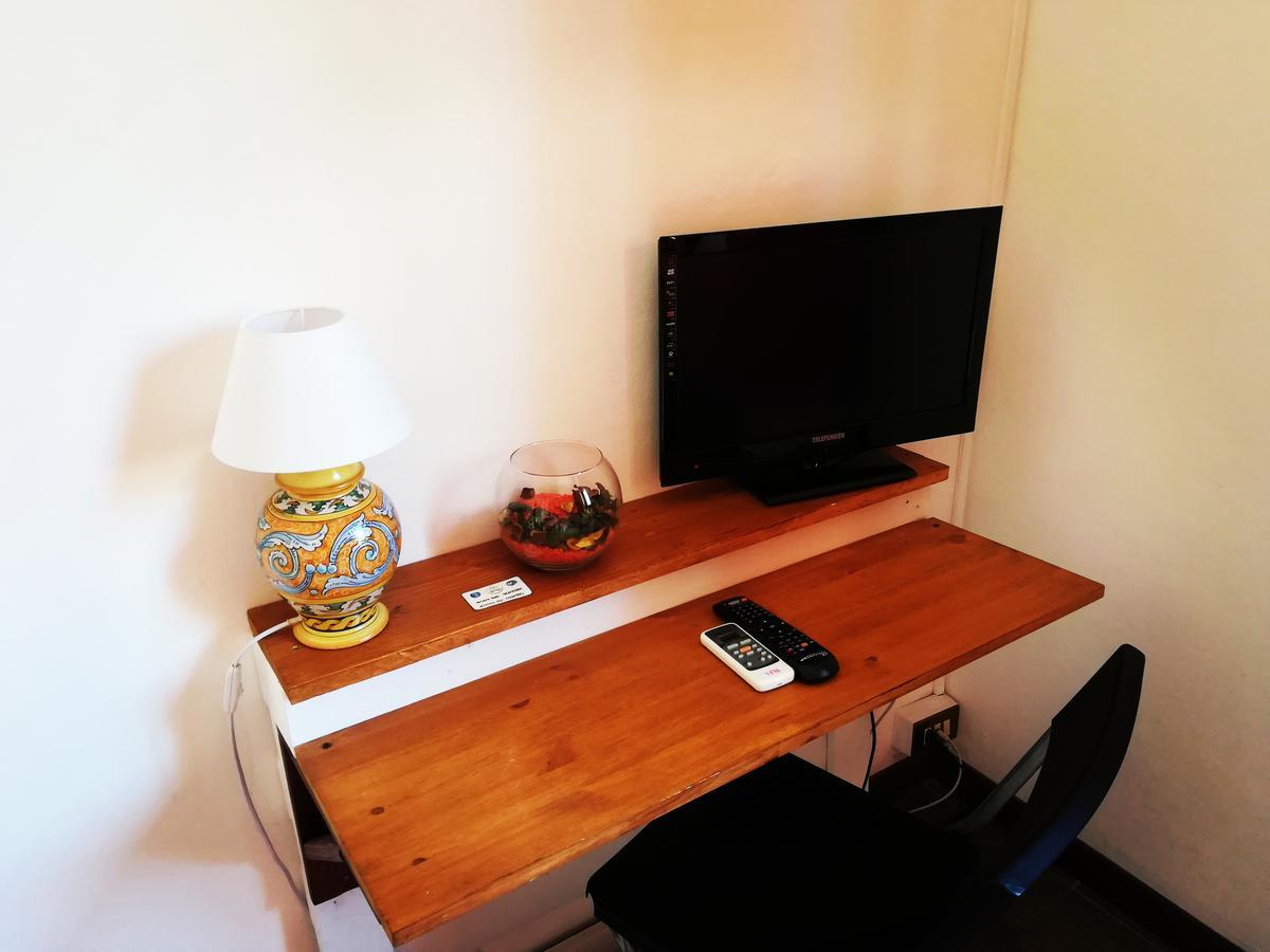 B&B Nica Domus ปาแลร์โม ภายนอก รูปภาพ